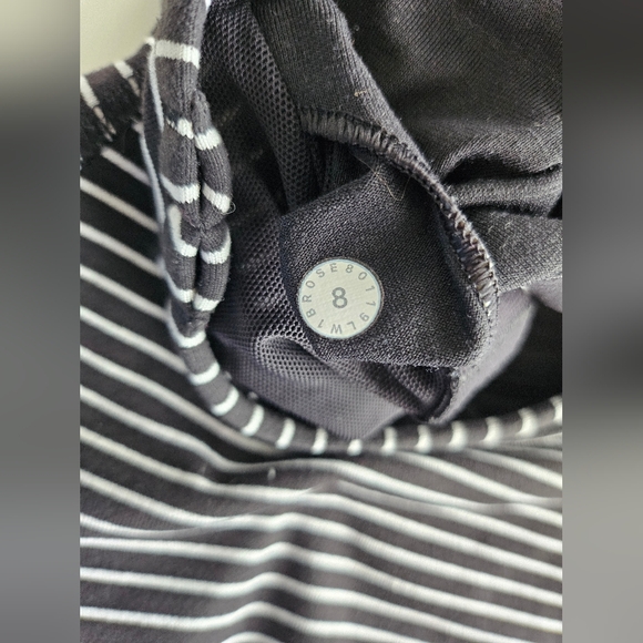 Lululemon Power Y Tank Top Black Gray Striped Sz 8 No Padding W1BROS - Picture 6 of 10
